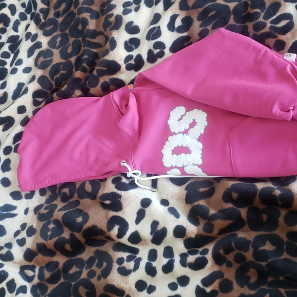 bnwot ***GCDS Fuschia Care Bears print hoodie*** - Picture 9 of 12